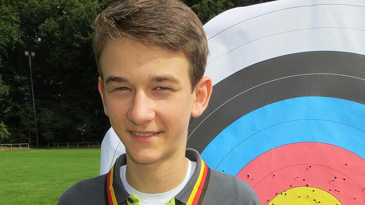 Deutscher Meister mit dem Recurvebogen: Steven Schultz vom SV Bavaria Thulba. Foto: privat