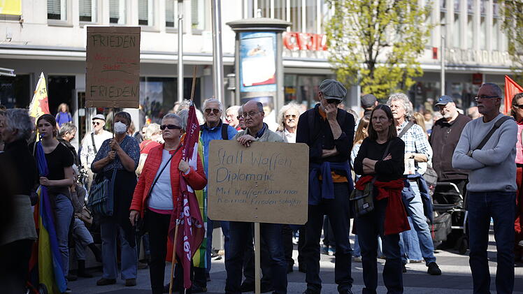 Nürnberg: Ostermärsche mit 1000 Personen: Demonstrationen in zwei Stadtteilen