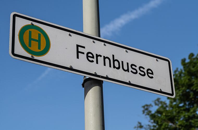 Umfrage: 9-Euro-Ticket belastete Fern- und Reisebusfirmen