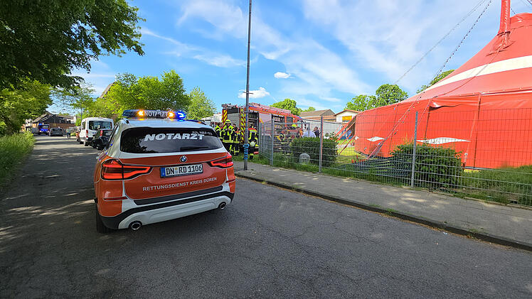 Viele Verletzte bei Brand eines Zirkuszelts