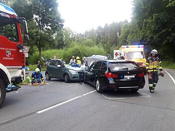 Zu einem schweren Unfall auf einer Bundesstra&szlig;e im Landkreis Bayreuth (Oberfranken) ist es am Mittwochnachmittag gekommen. Foto: News5/Goppelt