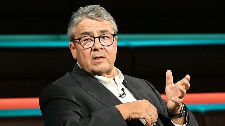 Ex-Vizekanzler Sigmar Gabriel sprach bei "Markus Lanz" &uuml;ber die aktuelle Lage Russlands.