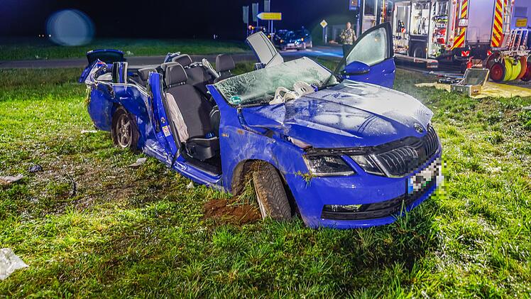Ro&szlig;tal: Unfall zwischen zwei Autos
