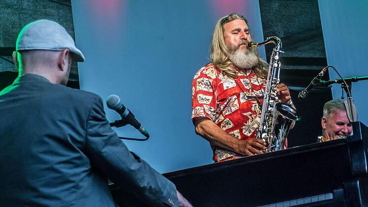 Impressionen vom Gastspiel der Spider Murphy Gang beim "Tambacher Sommer"Foto: Jochen Berger