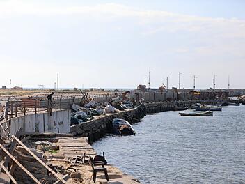 Beschädigter Hafen in Gaza-Stadt