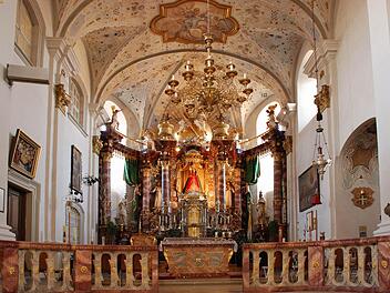 Die 1993 zur Basilika erhobene Wallfahrtskirche Marienweiher, wie sie die Gläubigen heute kennen, wurde am 6. Oktober des Jahres 1720 geweiht. 2020 steht also mit "300 Jahre Wallfahrtskirche" das nächste große Jubiläum in Marienweiher an. Foto: Archiv Bayerische Rundschau