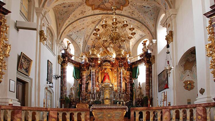 Die 1993 zur Basilika erhobene Wallfahrtskirche Marienweiher, wie sie die Gläubigen heute kennen, wurde am 6. Oktober des Jahres 1720 geweiht. 2020 steht also mit "300 Jahre Wallfahrtskirche" das nächste große Jubiläum in Marienweiher an. Foto: Archiv Bayerische Rundschau
