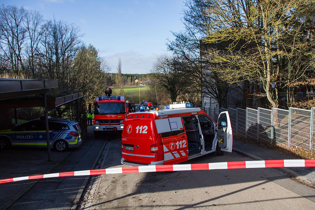 Gasaustritt im Kindergarten: Kompletter Ortskern von Zirndorf-Weiherhof gesperrt