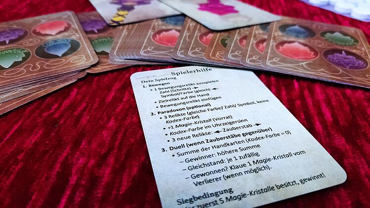 Spiele-Test Gegensatz: Rezension des Micro-Kartenspiels