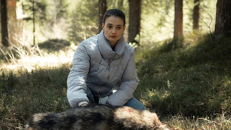 Jemand hat einem Wolf den Kopf abgetrennt und ihn dem Tiersch&uuml;tzer und Aktivisten Fabian Pongratz zugeschickt. Eine Ank&uuml;ndigung des kurz darauf folgenden Mordes an Pongratz? Die junge Kommissarin Daphne (Philine Schm&ouml;lzer) hat als neue leitende Ermittlerin einen konfliktreichen Fall vor sich.