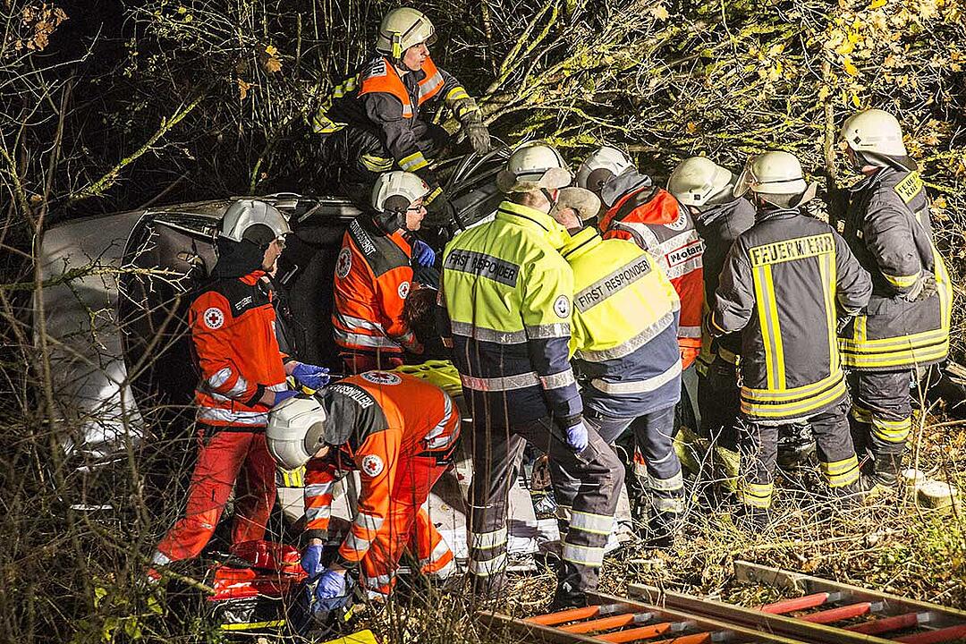 Haßfurt: Fahrer nach Unfall auf der A70 stundenlang eingeklemmt