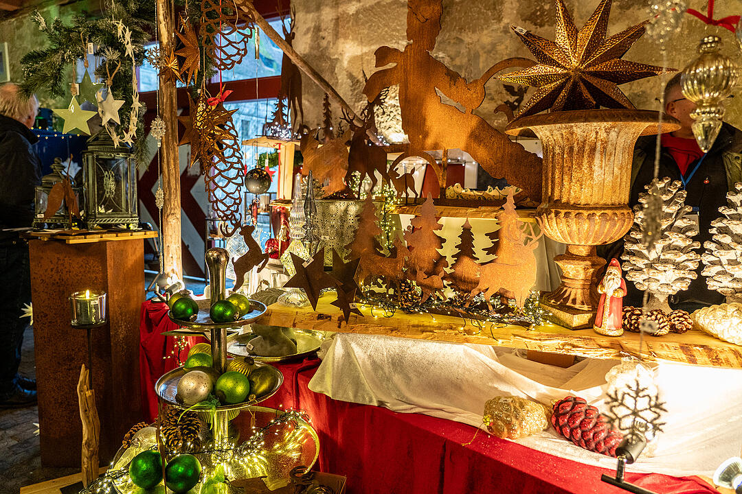 Der wunderschöne Weihnachtsmarkt ist ein Erlebnis für die ganze Familie!