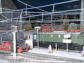 In Tettau kommen auch in diesem Jahr Freunde der Modelleisenbahn auf ihre Kosten.  Foto: privat