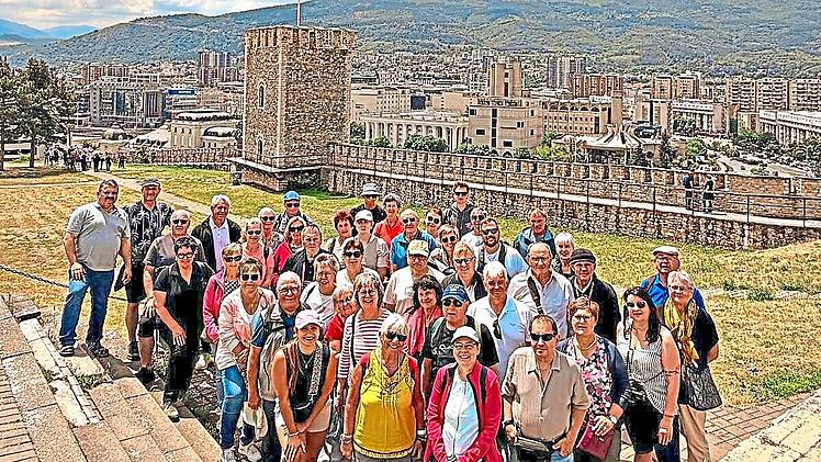 Die Reisegruppe am vorletzten Tag auf der Festung Kale in Skopje.privat