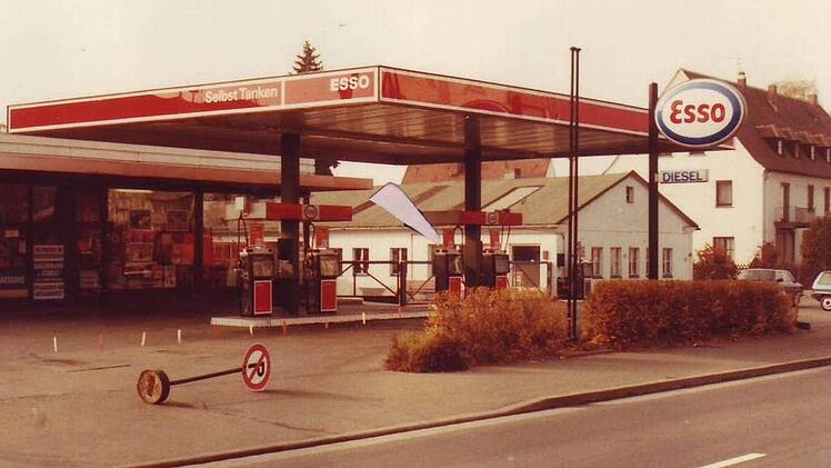 Tatort Esso-Tankstelle: Seit dem Mord 1984 ist die Tankstelle am Kreuzstein komplett umgebaut worden. Foto: privat