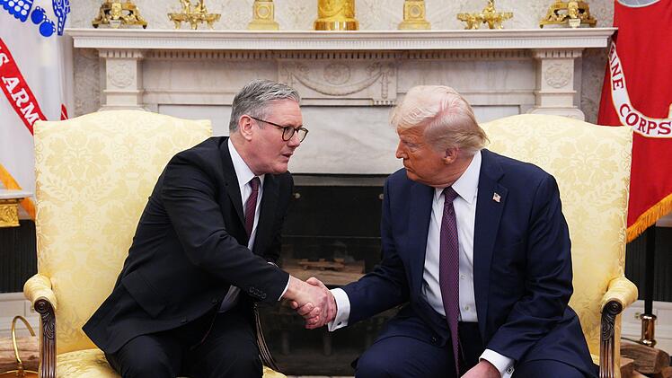Die Einladung zu dem Staatsbesuch war Trump bereits im vergangenen Februar vom britischen Premierminister Keir Starmer überreicht worden.