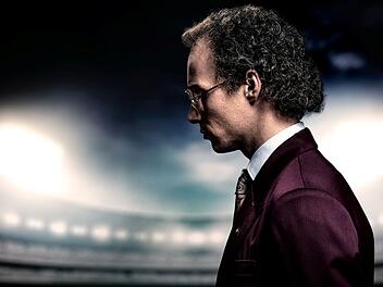 Der Kaiser Das Biopic "Der Kaiser" erzählt vom Leben von Franz Beckenbauer. Es geht um die Jahre 1963 bis 1990.
