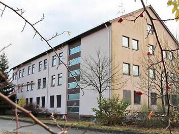 Gebäude 38, das 1987 errichtete südlichste Bauwerk in der ehemaligen Kaserne mit fast 1700 Quadratmetern Geschossfläche  wird  keine Unterkunft für Asylbewerber.  Foto: Eckehard Kiesewetter
