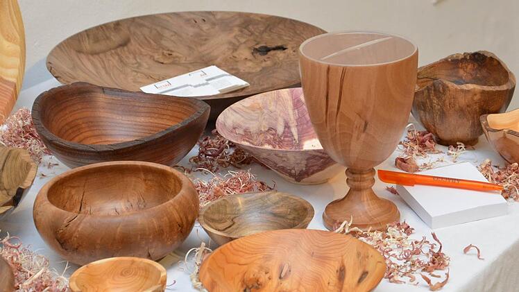 Arbeiten von Hobbydrechslern zeigt eine Ausstellung im Deutschordensschloss Münnerstadt. Foto: Björn Hein