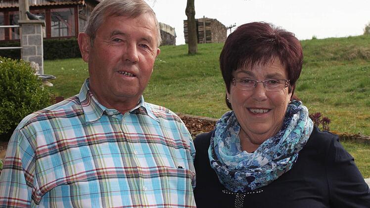 Blicken am Mittwoch auf 50 gemeinsame glückliche Ehejahre zurück: Erwin und Erika Schäfer. Foto: Birgit Will