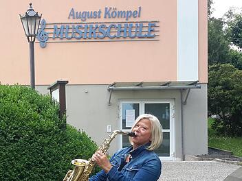 Petra Schmitt-Sperber engagierte sich als Gründungsmitglied und Lehrkraft 34 Jahre für die Musikschule. In diesen Tagen nimmt sie Abschied von Bad Brückenau.