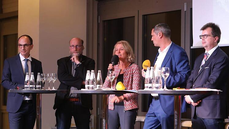 Podiumsdiskussion zum Gewerbepark Geisfelder Straße in der Brose-Arena. Foto: Barbara Herbst