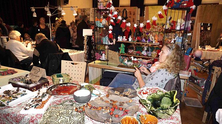 Impressionen vom Hobby- und Künstlermarkt     Foto: Richard Sänger