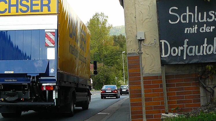 Der Untersteinacher Gemeinderat hofft, dass auch die Ködnitzer Gemeinderäte einer finanziellen Teilung des Mammutprojekts Umgehung zustimmen, um schneller zum Baubeginn zu kommen und den Verkehr aus dem Ort zu bekommen. Foto: Archiv/Klaus-Peter Wulf