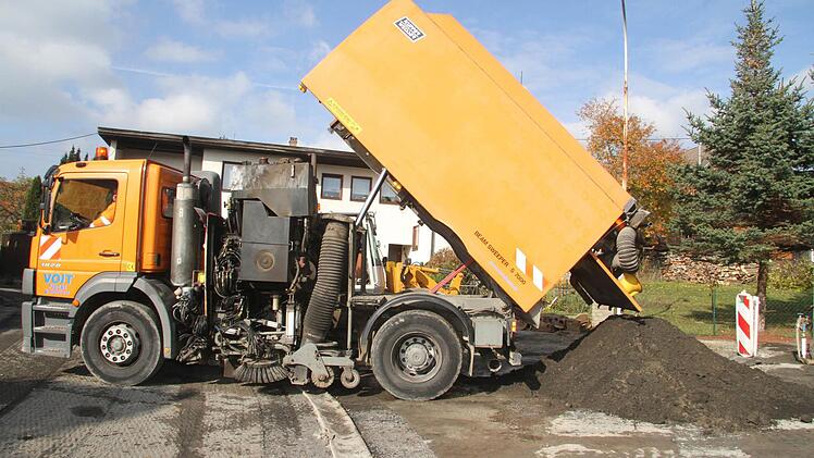 Die Oberflächensanierung des Damm- und Kellerweges geht in die letzte Runde.