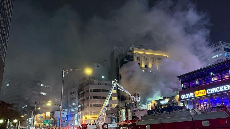 Feuer im Stadtzentrum von Seoul
