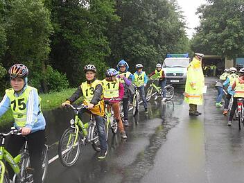 Fahrradtraining für Kinder gehört zu den Aufgaben der Gebietsverkehrswacht. Foto: Gebietsverkehrswacht