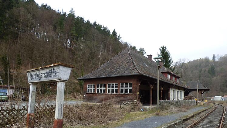 Noch ist der Bahnhof in Behringersmühle kein schöner Anblick. Archivbild: Thomas Weichert