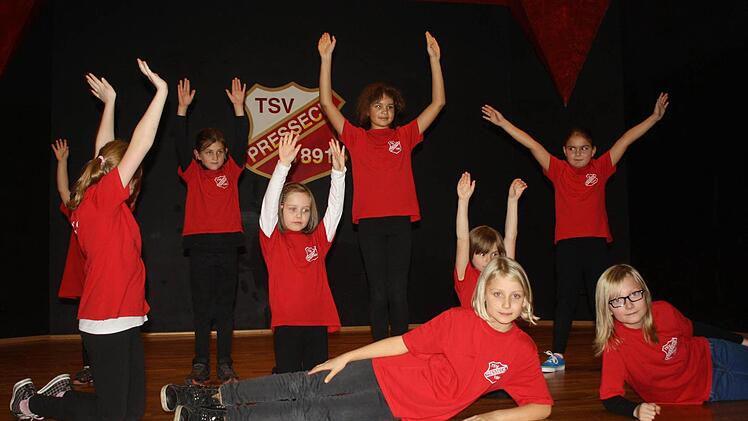 Die Mini-Crazy-Dancers des TSV Presseck. Fotos: Gerd Leinfelder