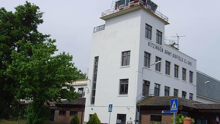 Der Kitzinger "Tower" steht seit Jahren leer - wie unzählige weitere Gebäude auf dem riesigen Gelände im Nordosten Kitzingens.