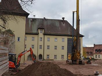 Das Großdrehbohrgerät "Bauer BG 28 H" steht bereit.  Foto: Bernhard Panzer