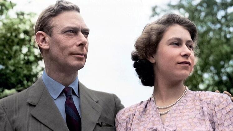 Mit der Abdankung seines Bruders wurde George VI. zum K&ouml;nig und Elizabeth zur Kronprinzessin.