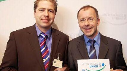 Michael (links) und Steffen Lieb wurden für ihr "innovatives Familienunternehmen" mit dem Mittelstandspreis ausgezeichnet. Fotos: Oliver Schmidt