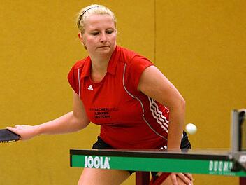 Nach dem freiwilligen Abstieg startet Susanne Hübner als Nummer 1 der Rugendorfer Damen in der Oberfrankenliga. Foto: Monika Limmer