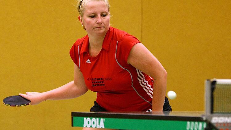 Nach dem freiwilligen Abstieg startet Susanne Hübner als Nummer 1 der Rugendorfer Damen in der Oberfrankenliga. Foto: Monika Limmer