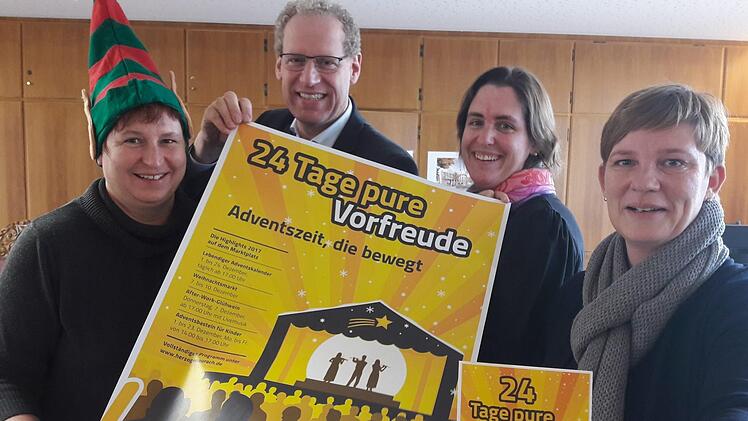 24 Tage pure Vorfreude bei (von links) Bea Wirth, German Hacker, Andrea P&ouml;ltl und Judith Jochmann  Foto: bp