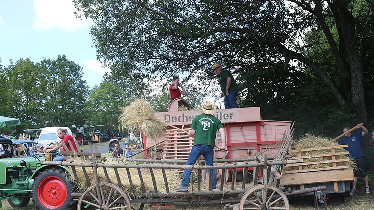 Es wurde eifrig gedroschen.