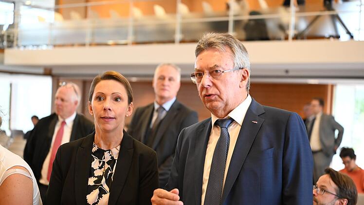Bundesverfassungsgericht zu TV-Vertr&auml;gen