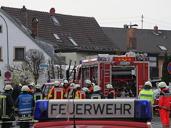 Rund 100 Kräfte von Feuerwehr und BRK waren am Donnerstagabend in Stadtsteinach im Einsatz. Foto: Jürgen Gärtner