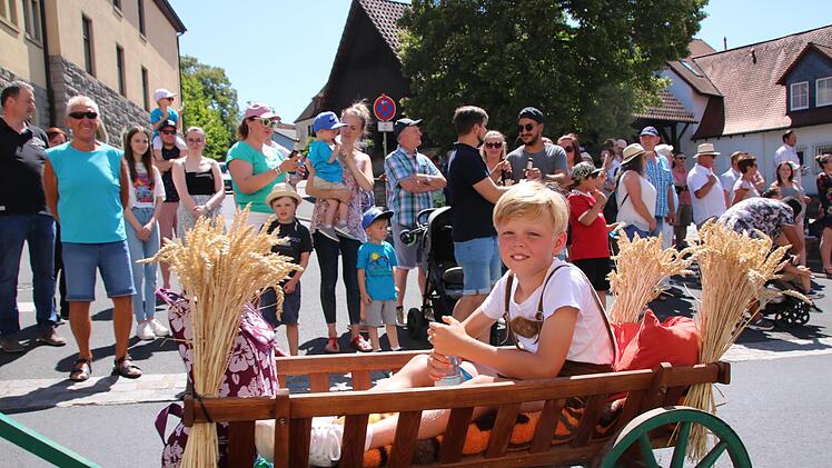 Bequem ist der Platz im Bollerwagen.