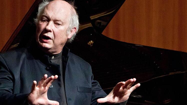 Ein Wiederhören mit dem Pianisten Michael Leslie gibt es beim Saison-Auftakt der Coburger "Musikfreunde". Am Montag, 28. September, bietet Leslie wie schon bei seinem Coburg-Debüt vor fast genau zwei Jahren ein reines Beethoven-Programm. Foto: Archiv/Jochen Berger