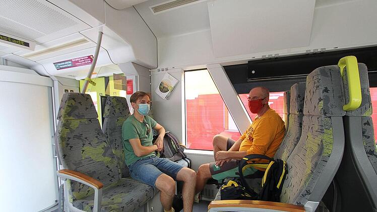 Wolfgang Rausch und sein Sohn Jonas in der Agilis.