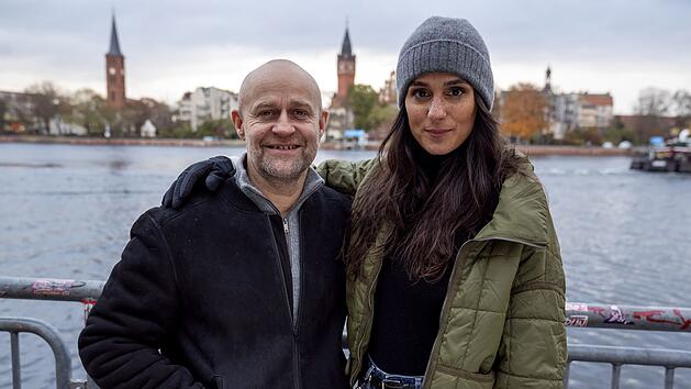 Robert Heffler (J&uuml;rgen Vogel) und Mavi Neumann (Aybi Era) ermitteln in acht neuen Folgen "Jenseits der Spree" wieder gemeinsam in Berlin-K&ouml;penick.