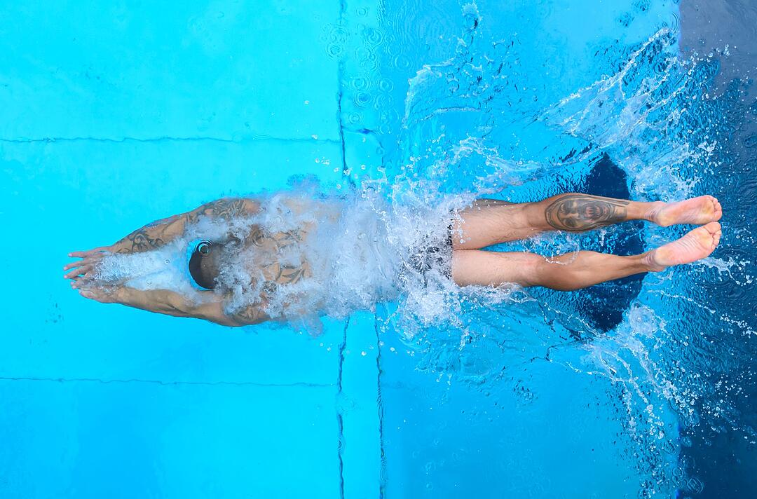 Abk&uuml;hlung im Freibad in Brandenburg