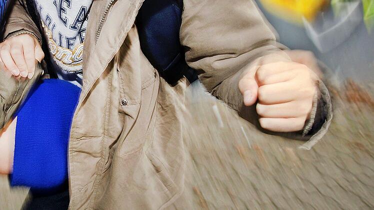 Minderj&auml;hrige qu&auml;len 14-J&auml;hrigen in Neubrandenburg stundenlang