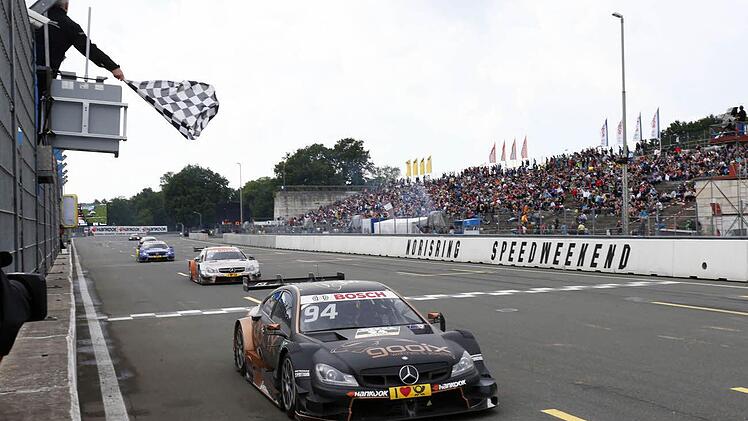 Vom 24. bis 26. Juni fahren die Piloten der DTM auf dem Norisring wieder um den Sieg. Symbolfoto: Jürgen Tap, hochzwei/dpa